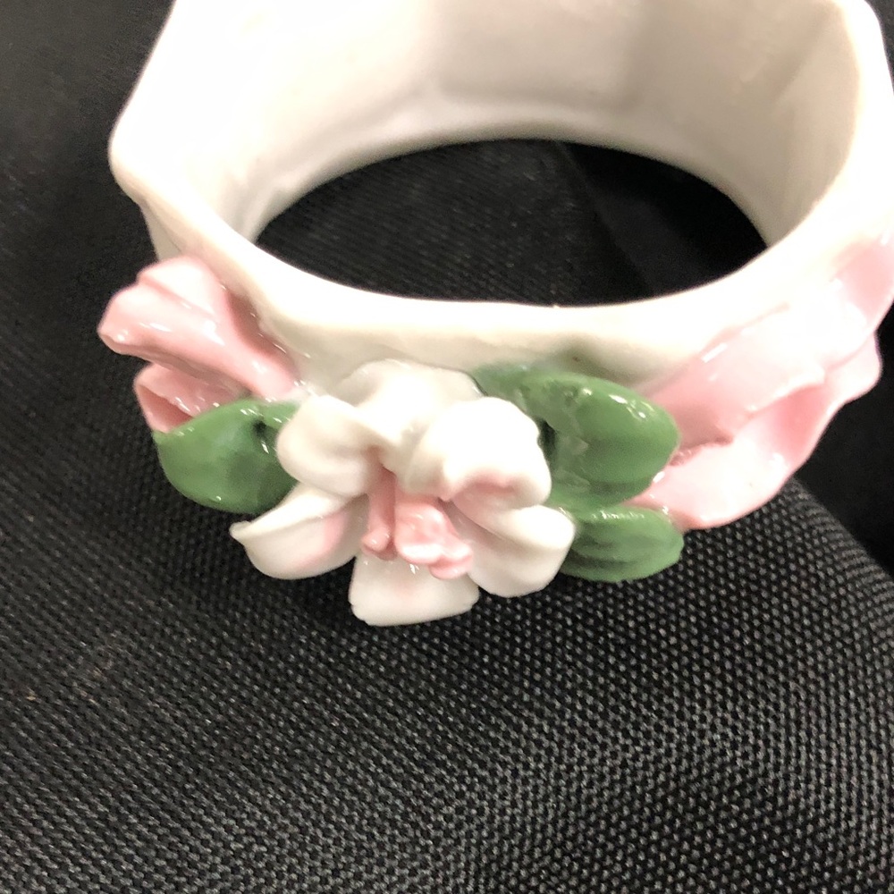Floral Ceramic Napkin Rings - Picture 8 of 9